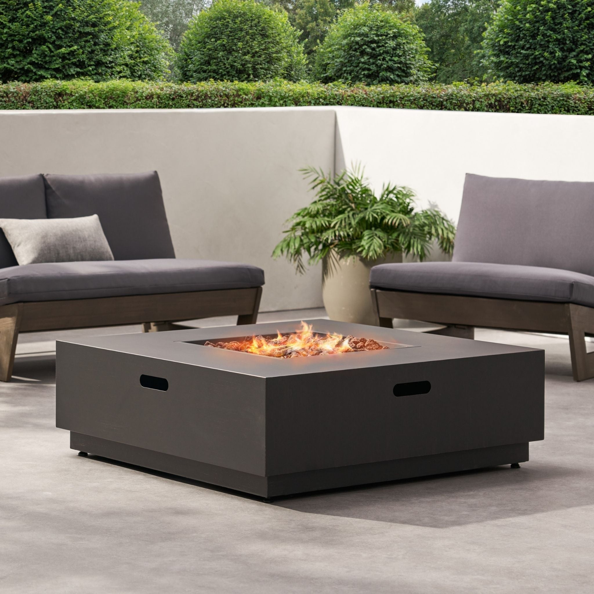 Alora 40-Inch 50K BTU Modern Outdoor Square Iron Backyard Patio Fire Pit (SAK31635)