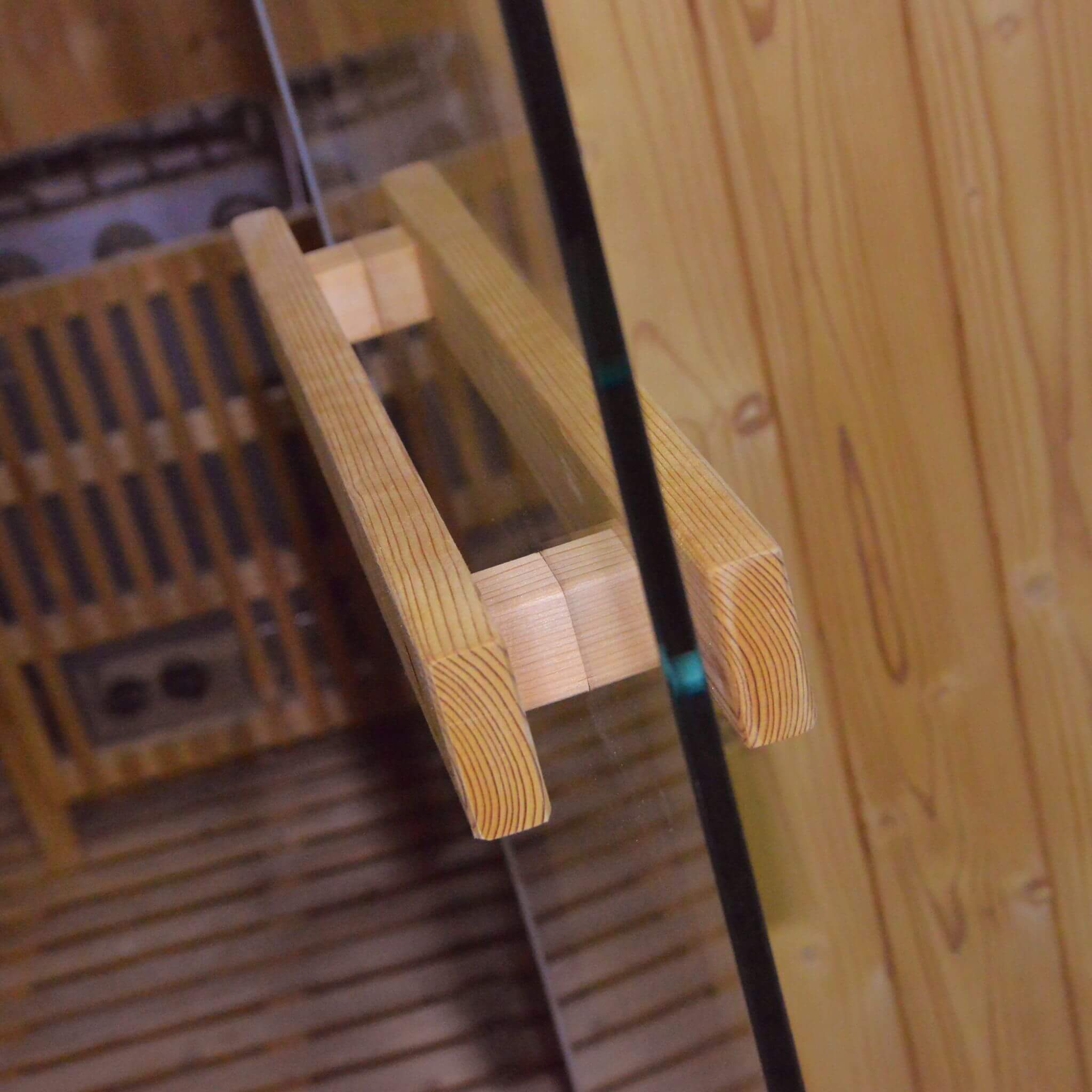 Thermora Ignite Large Premium American White Oak Outdoor Wooden Barrel Sauna With 4.5KW Sauna Heater (SAK45968)